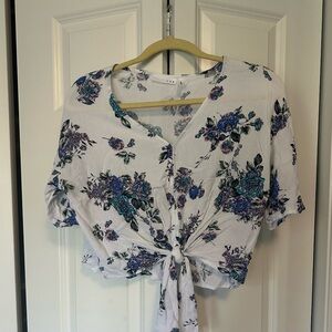 LUQ Rhee Tie Front Top - Size L